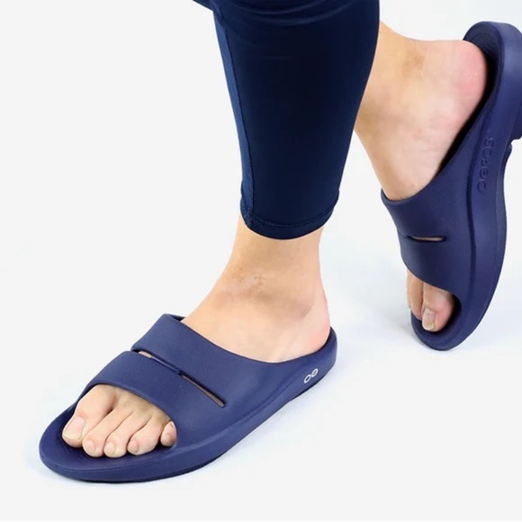 NWT Men’s OOFOS OOAHH Slide Recovery Sandal in Navy Size 11 - Picture 7 of 7